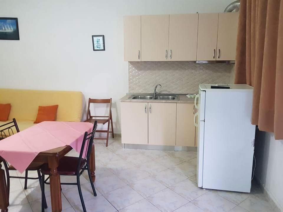 Apartments Rudi Orikum Dış mekan fotoğraf